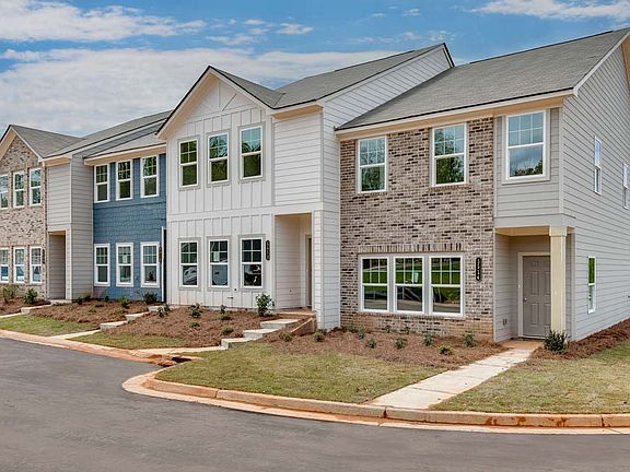 Your Streetscapes in Laurelwood by Ashton Woods