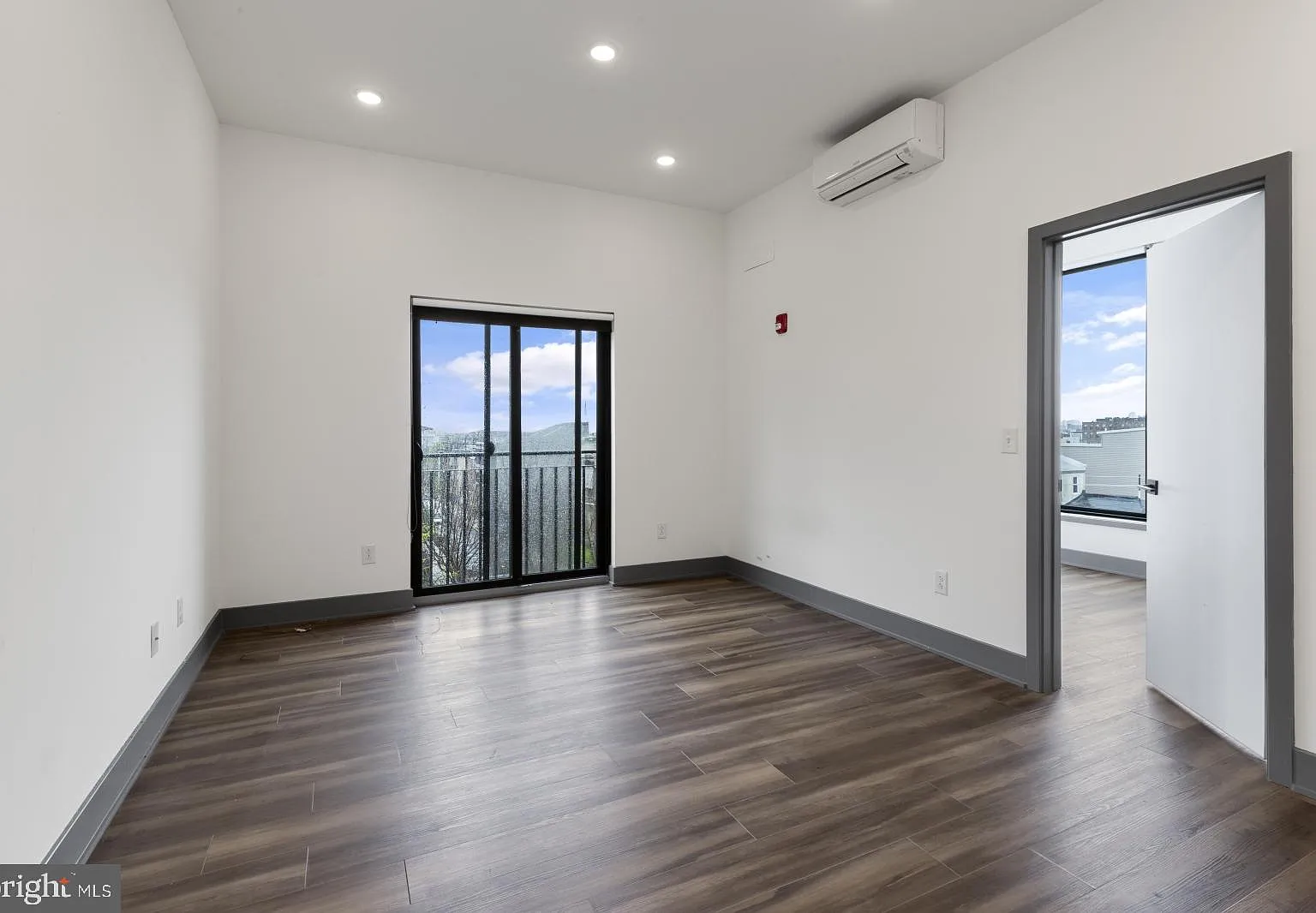 1 bed, 1.0 bath, $1,225 — Photo 3