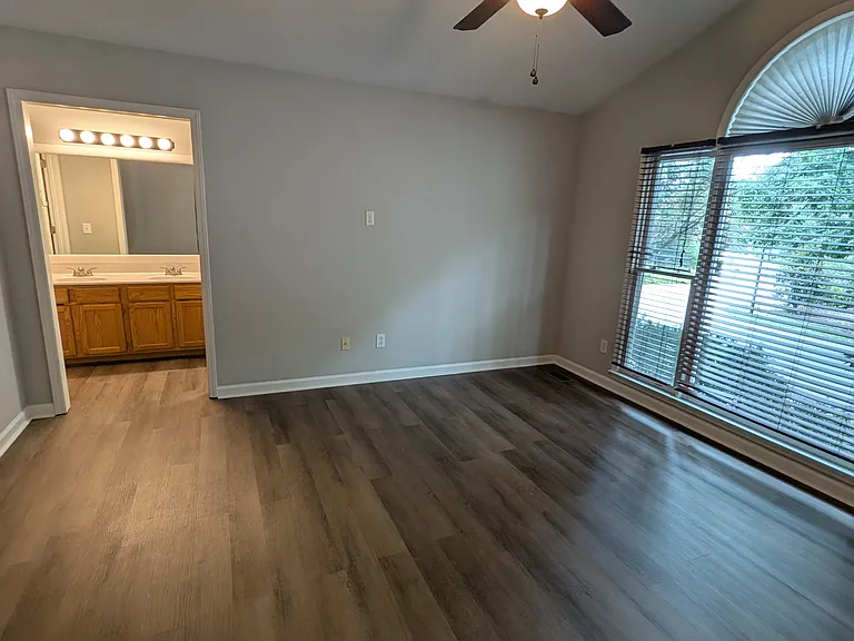 2900 Enson Pl — Photo 7