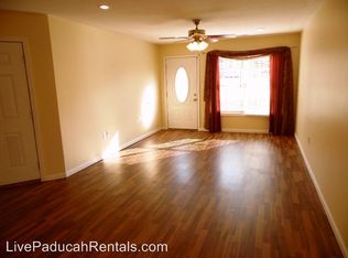 296B Gate Rd, Benton, KY 42025