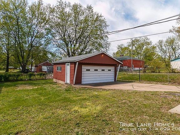 5th image of 1382 Reale Ave