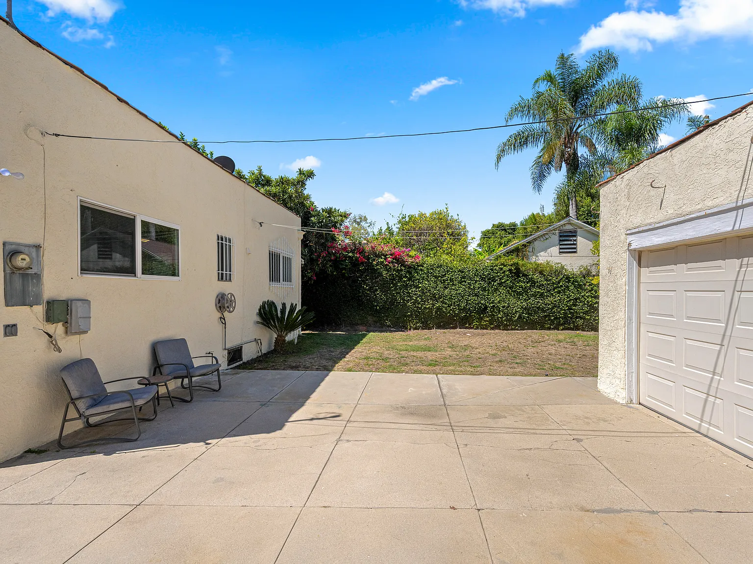 2 bed, 1116 sqft, $6,300 — Photo 3
