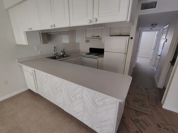 7127 Congress St APT 203, New Pt Richey, FL 34653