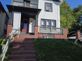 436 W Burleigh St, Milwaukee, WI