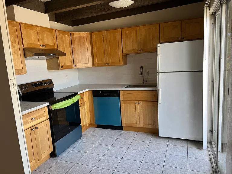 19 El Camino Real #1 — Photo 1