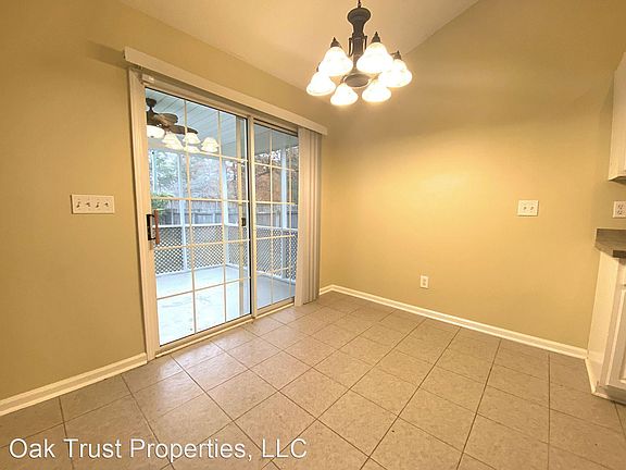 5th image of 5228 Copley Cir