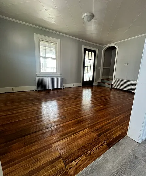 183 Glide St — Photo 2