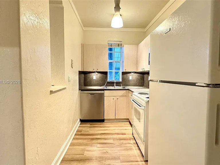 1335 Pennsylvania Ave #3 — Photo 6