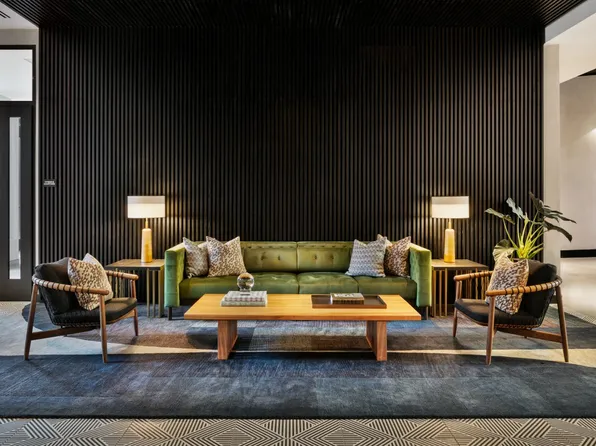 54 Crown Street image 38 of 44