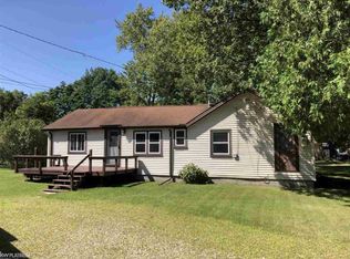 3221 Krafft Rd, Fort Gratiot, MI 48059