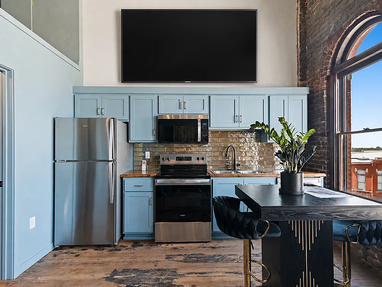 Brand new apartments in downtown Springfield! — Photo 28