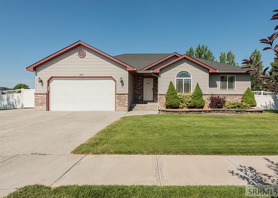 1st image of 2935 N Wildflower Dr