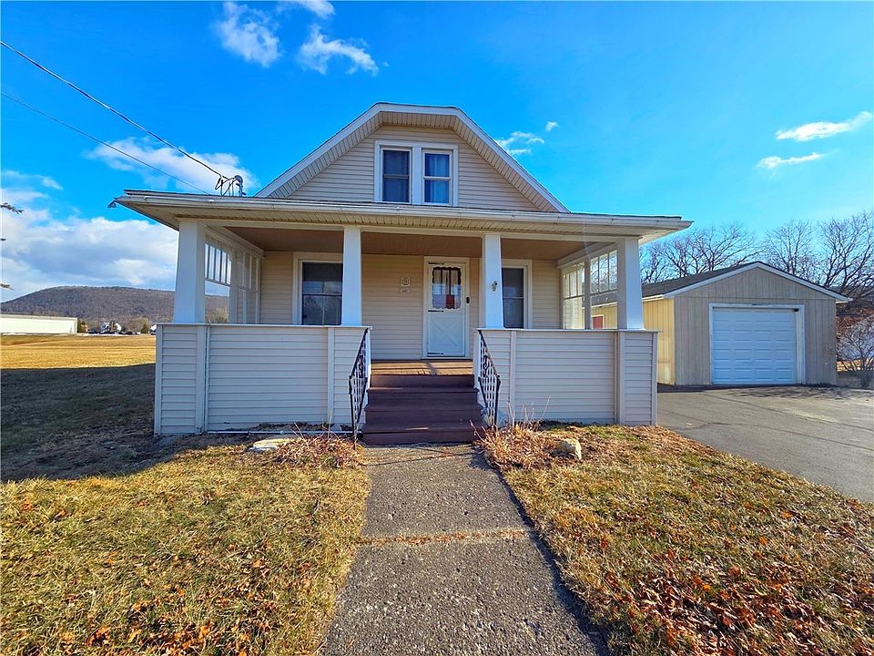 1st image of 160 McCauley Ave