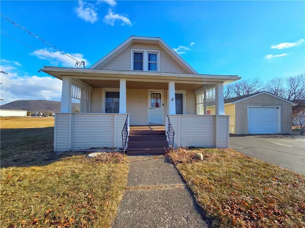 160 McCauley Ave, Elmira Heights, NY 14903
