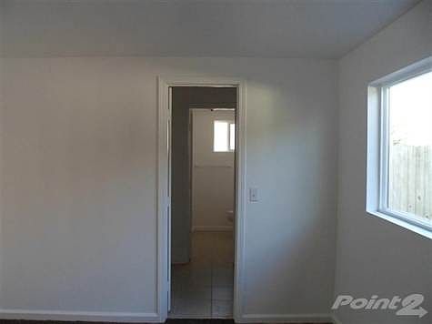 5th image of 575 Driftwood Dr
