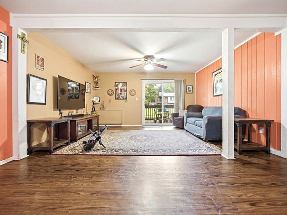 5th image of 572 Somerset Ln APT 2
