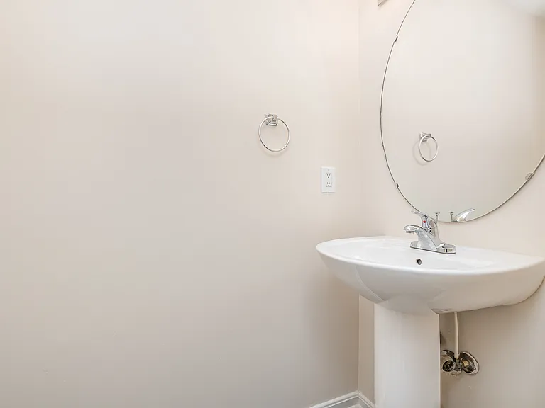 429 Wysteria Village Dr #429 — Photo 4