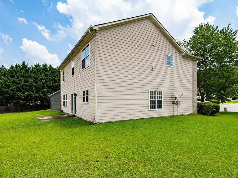 KH_7702ParksideDr_Web--3_07062026