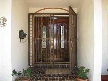 3rd image of 1110 Granada Blvd
