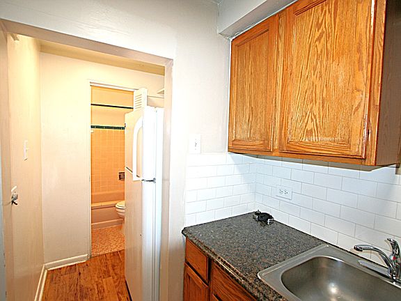 5th image of 1410 N Pearl St APT 20