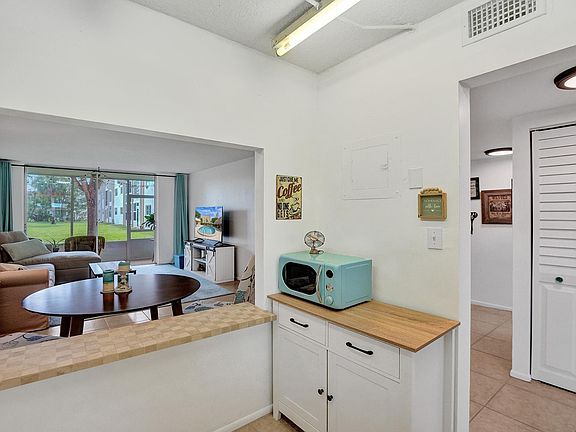 2nd image of 3091 E Sunrise Lakes Drive #106