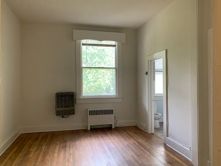 1225 Highland Ave #1 — Photo 16