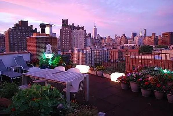 Sold by Bank Neary | media 10