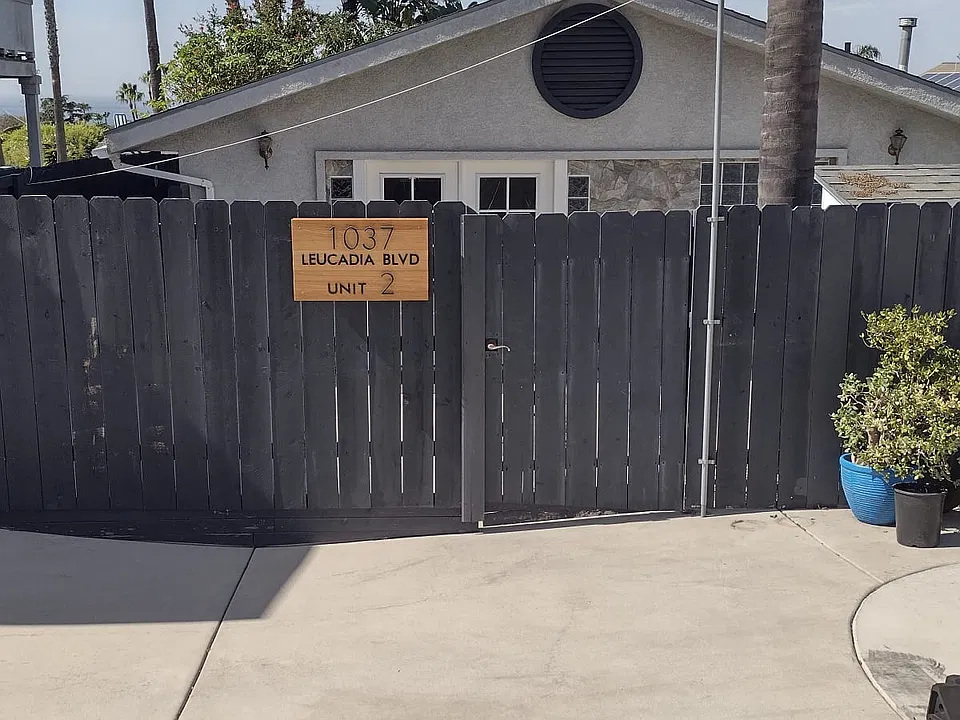1037-2 Leucadia Blvd