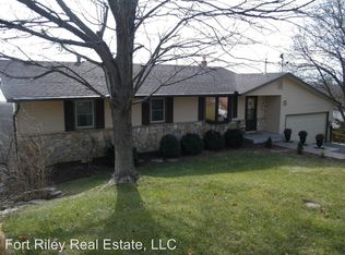 610 Birch St, Wakefield, KS 67487