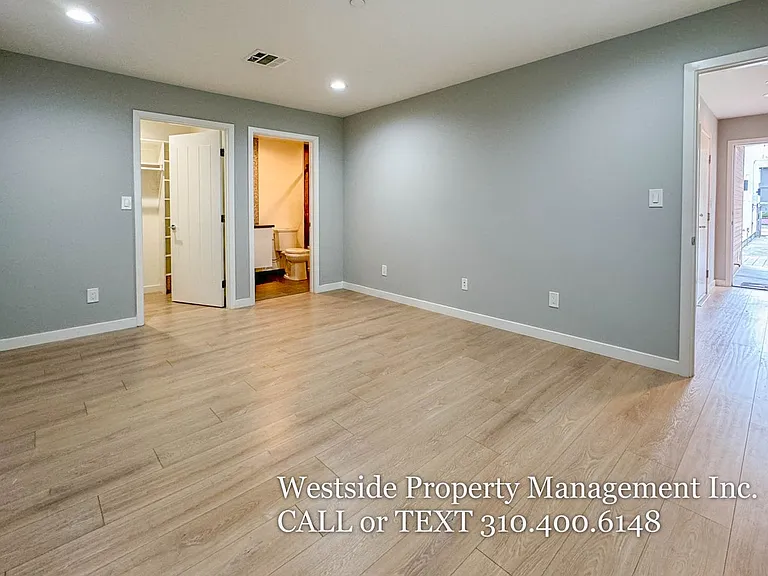 1823 N Van Ness Ave — Photo 19