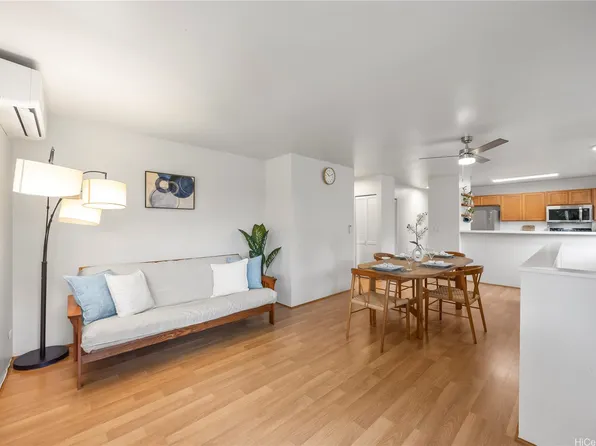 102 Kahako St APT A, Kailua, HI 96734