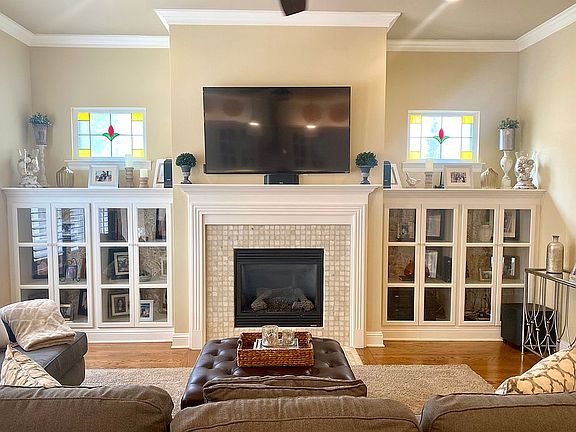5th image of 2308 Grassmere Ln
