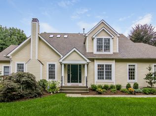 49 Agnew Farm Rd, Armonk, NY 10504