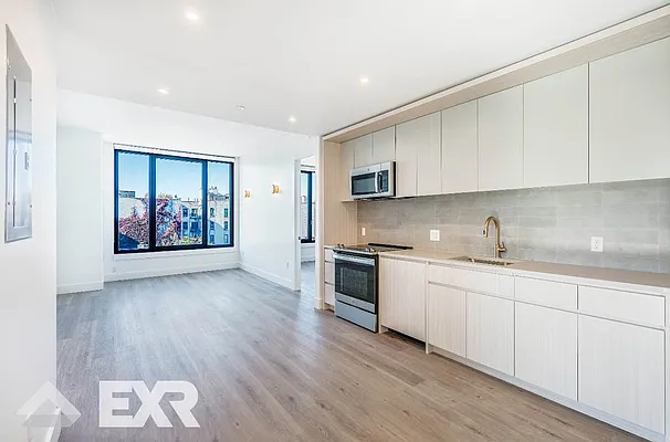 Rented by EXR | media 1