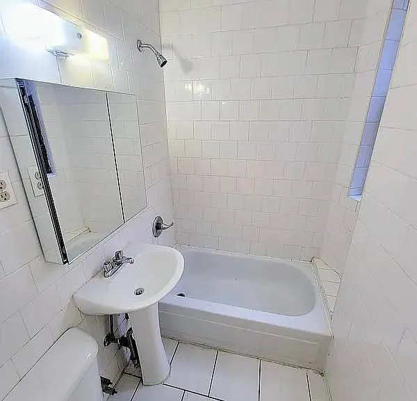 515 E 81st St #5U — Photo 8
