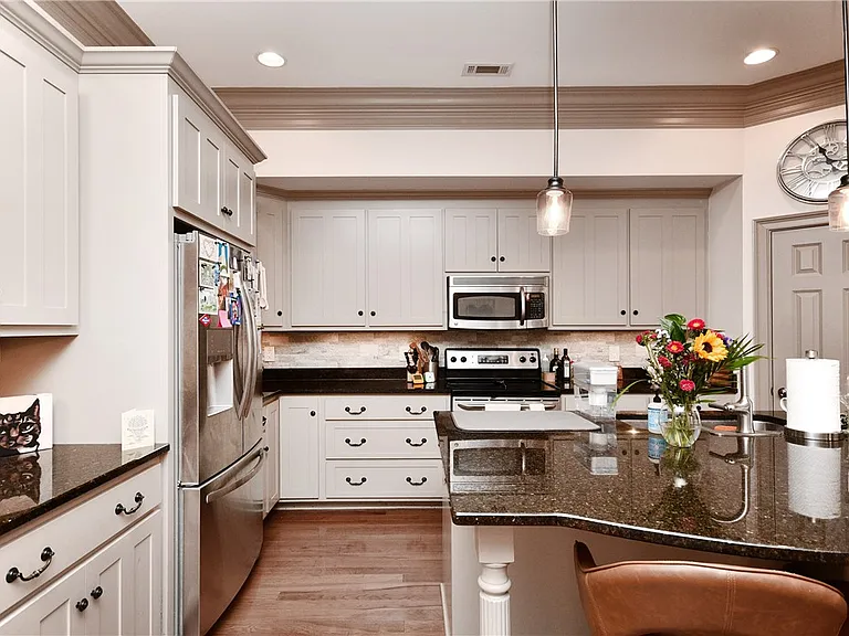 324 Village Walk Ln — Photo 28