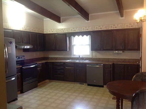 3rd image of 1611 Avenue F