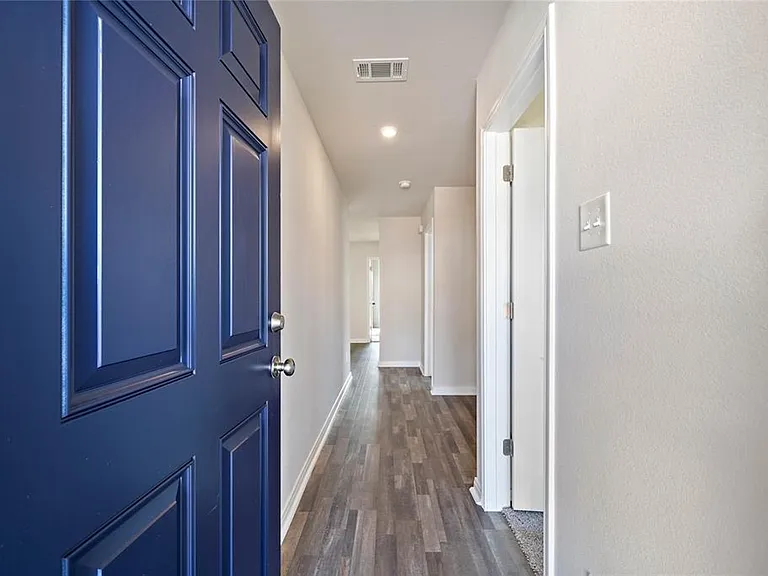 15528 Briar Forest Dr — Photo 2