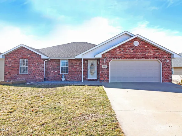 1524 La Hacienda Ct, Jefferson City, MO 65101