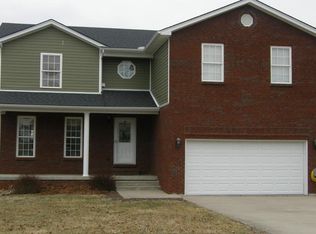 2230 Clear Water Dr, Lawrenceburg, KY 40342