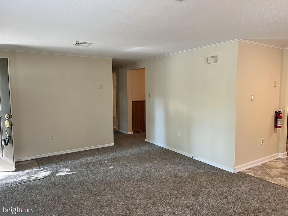 5 E Ridgewood Ave, Galloway, NJ 08205 Zillow