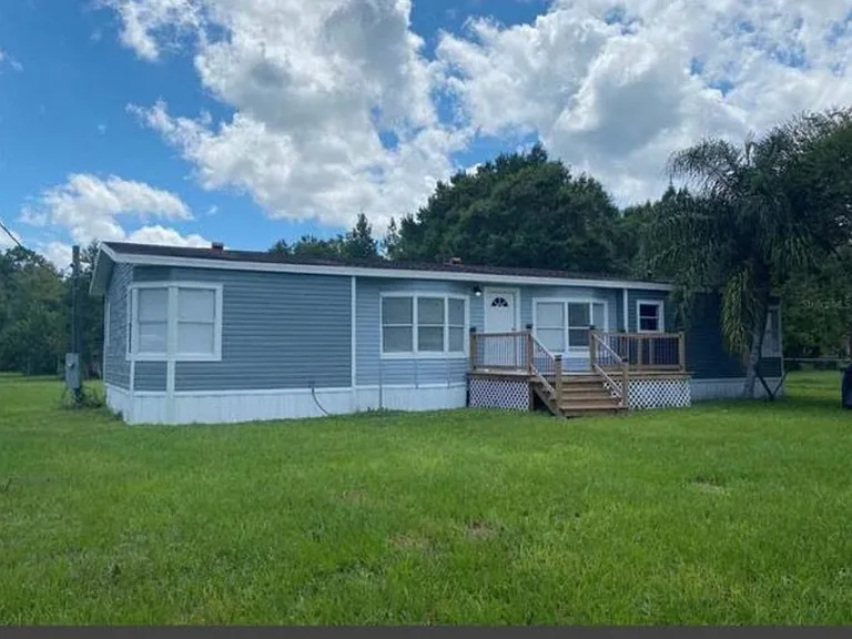 Amityville Dr — Photo 18