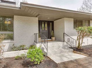 3988 Walnut Grove Rd, Memphis, TN 38117