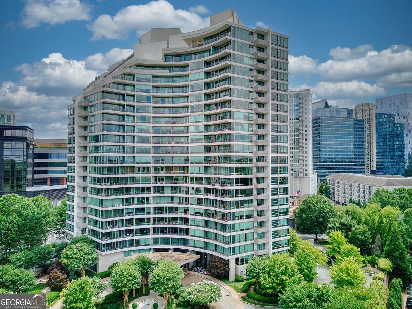 700 Park Regency Pl NE APT 805 photo 1