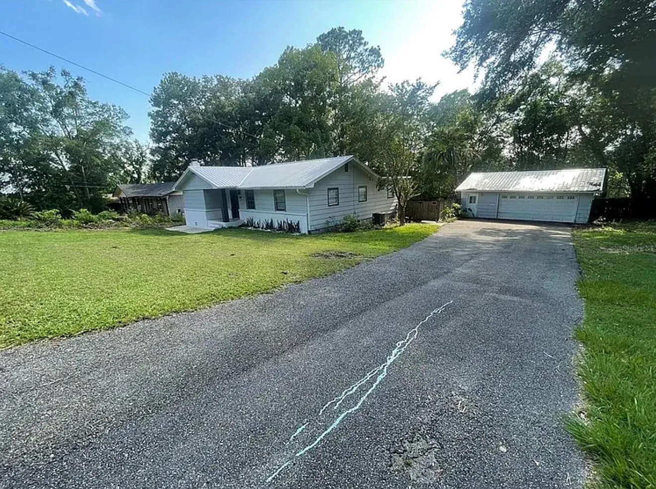 3 bed, 1692 sqft, $2,500 — Photo 2