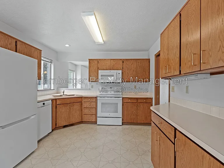 1603 E 33rd Ave #1603 — Photo 6