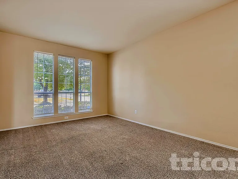 13 Monticello Ct — Photo 17