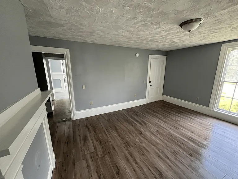 199 Main St #1 — Photo 11