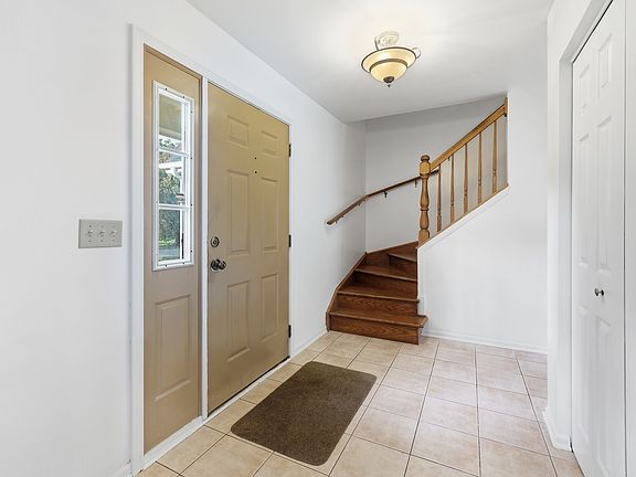 2nd image of 1153 Dovercliff Way