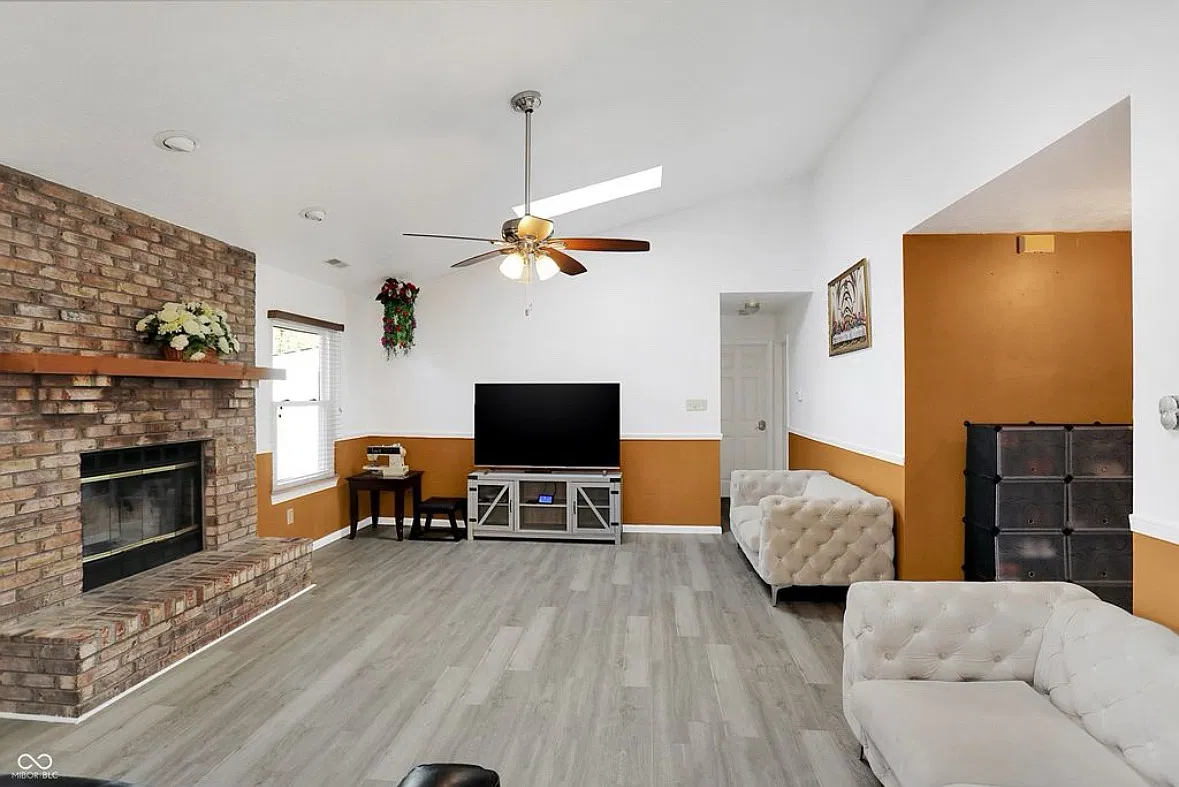 3 bed, 1550 sqft, $2,000 — Photo 4